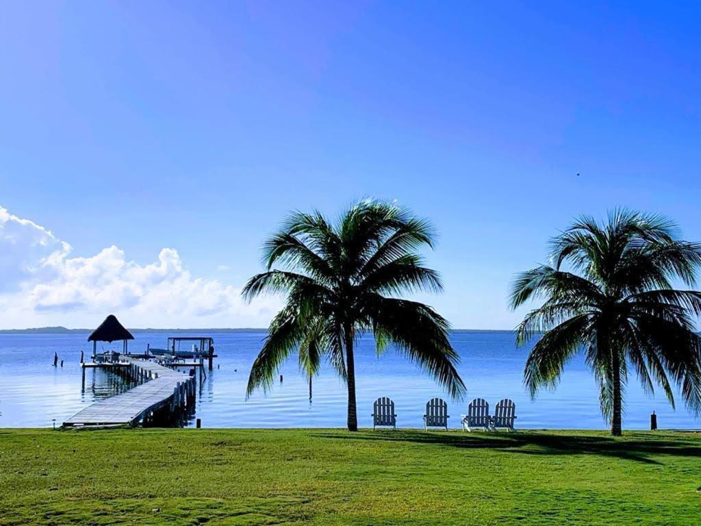 קורוזאל Tilt-Ta-Dock Resort Belize מראה חיצוני תמונה
