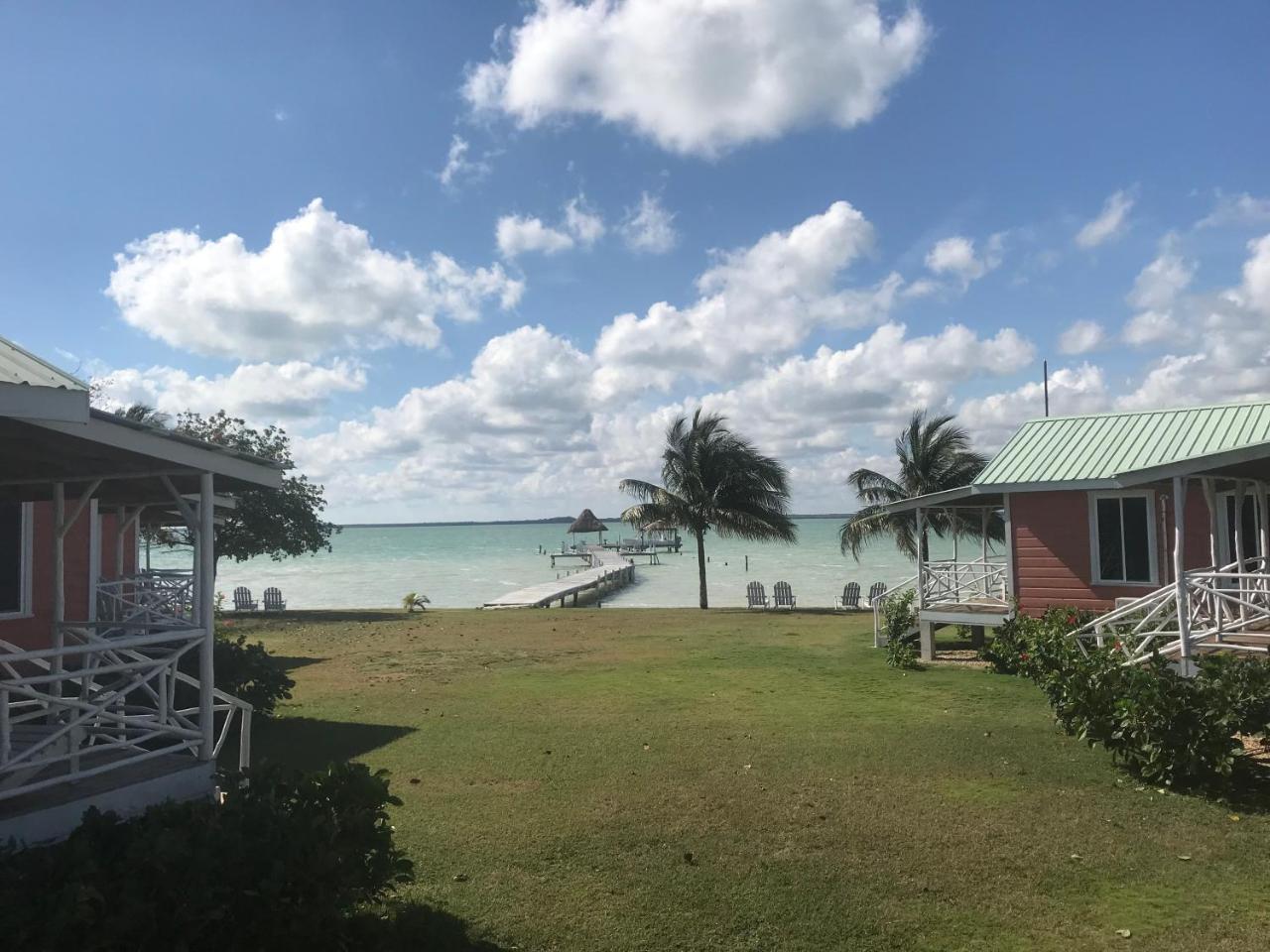 קורוזאל Tilt-Ta-Dock Resort Belize מראה חיצוני תמונה