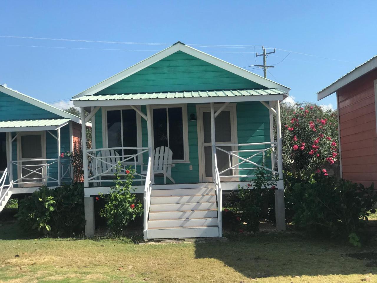 קורוזאל Tilt-Ta-Dock Resort Belize מראה חיצוני תמונה