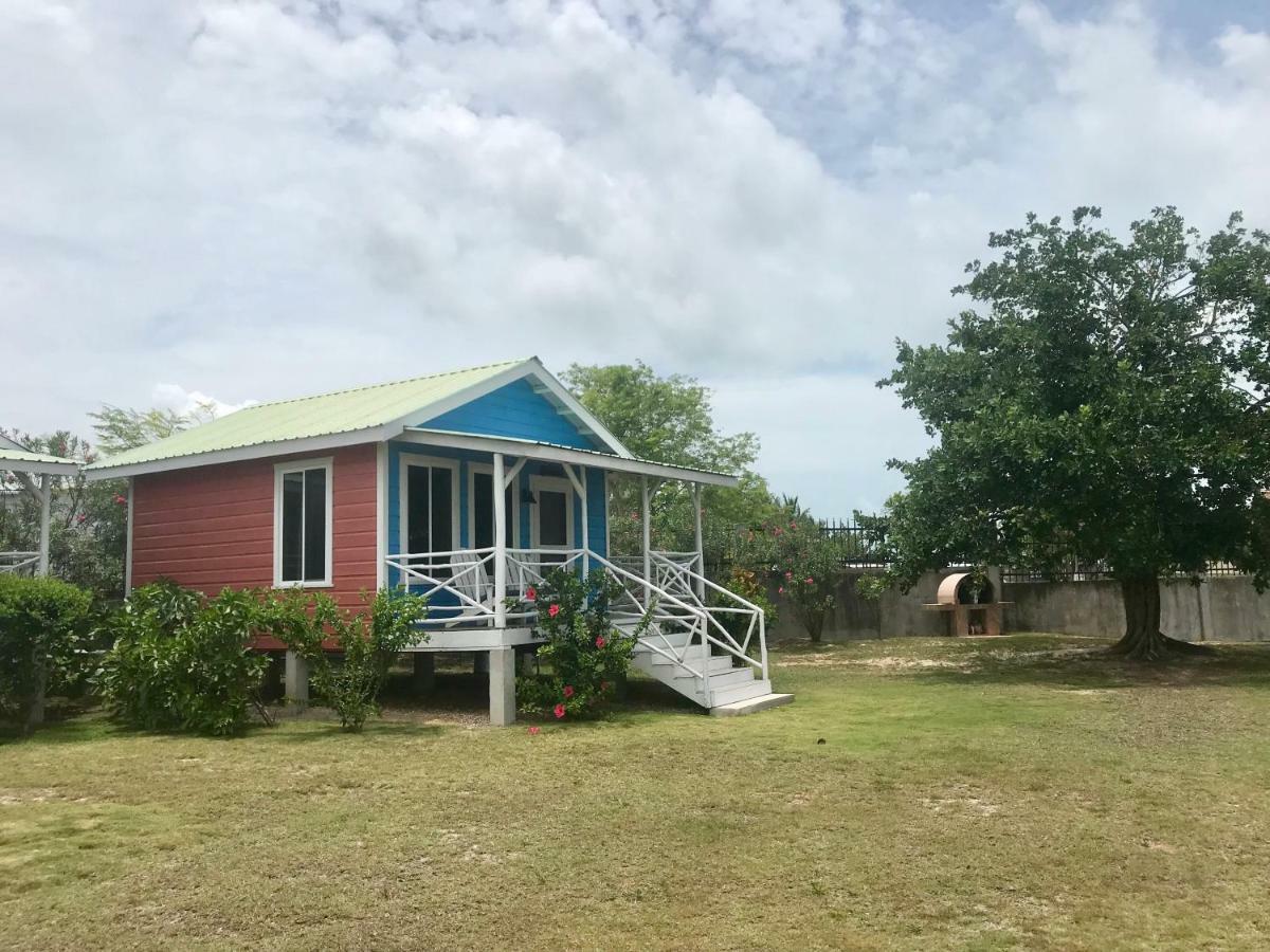 קורוזאל Tilt-Ta-Dock Resort Belize מראה חיצוני תמונה